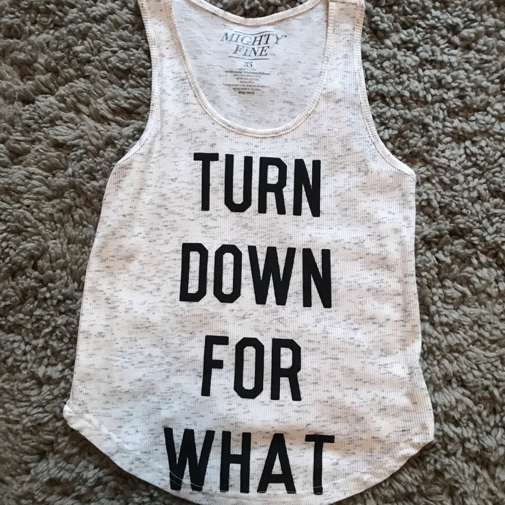 RIBBED GRAPHIC TANK TOP